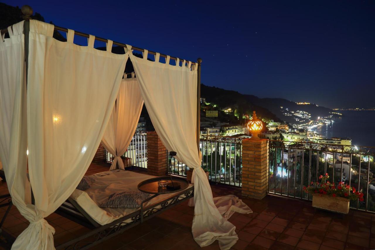 Isoco Guest House Sant'Alessio Siculo Exterior photo