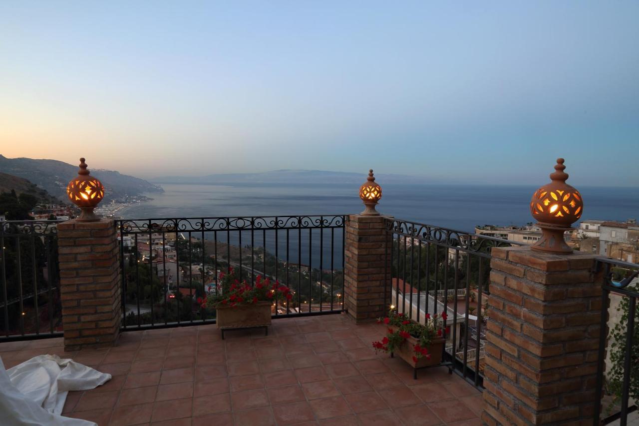 Isoco Guest House Sant'Alessio Siculo Exterior photo