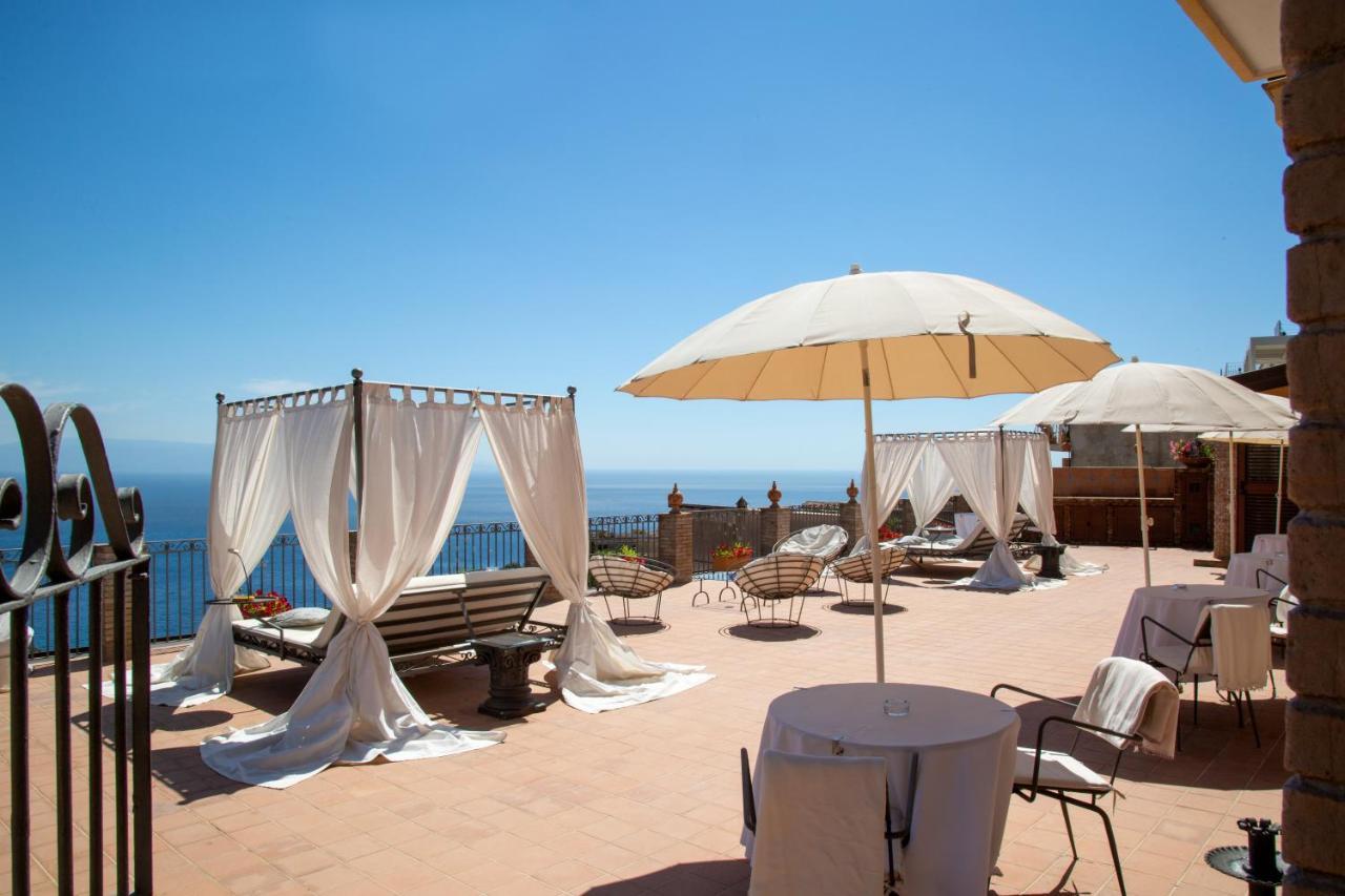 Isoco Guest House Sant'Alessio Siculo Exterior photo