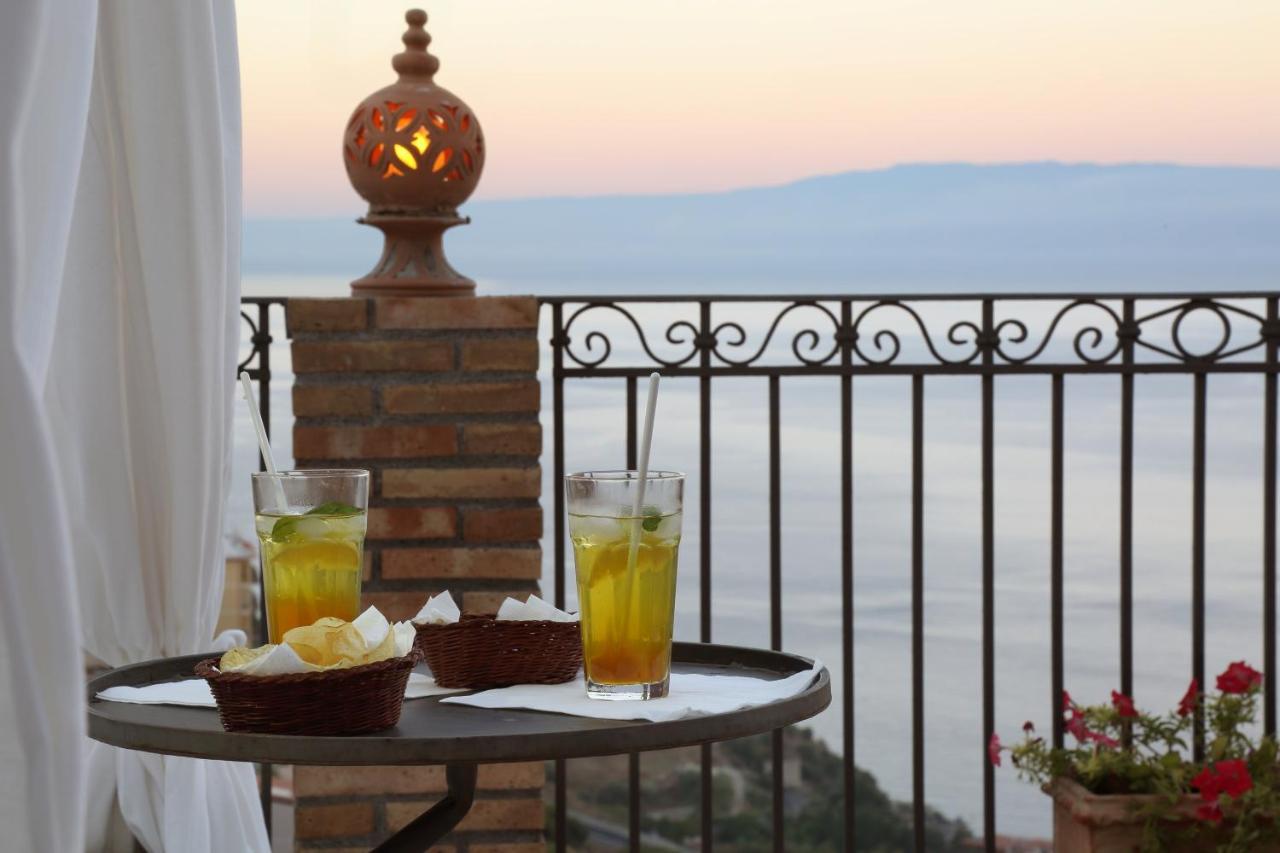 Isoco Guest House Sant'Alessio Siculo Exterior photo