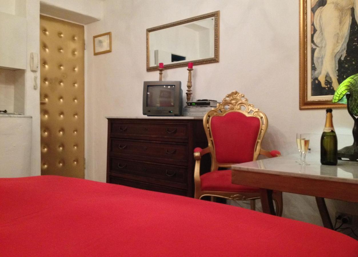 Isoco Guest House Sant'Alessio Siculo Exterior photo